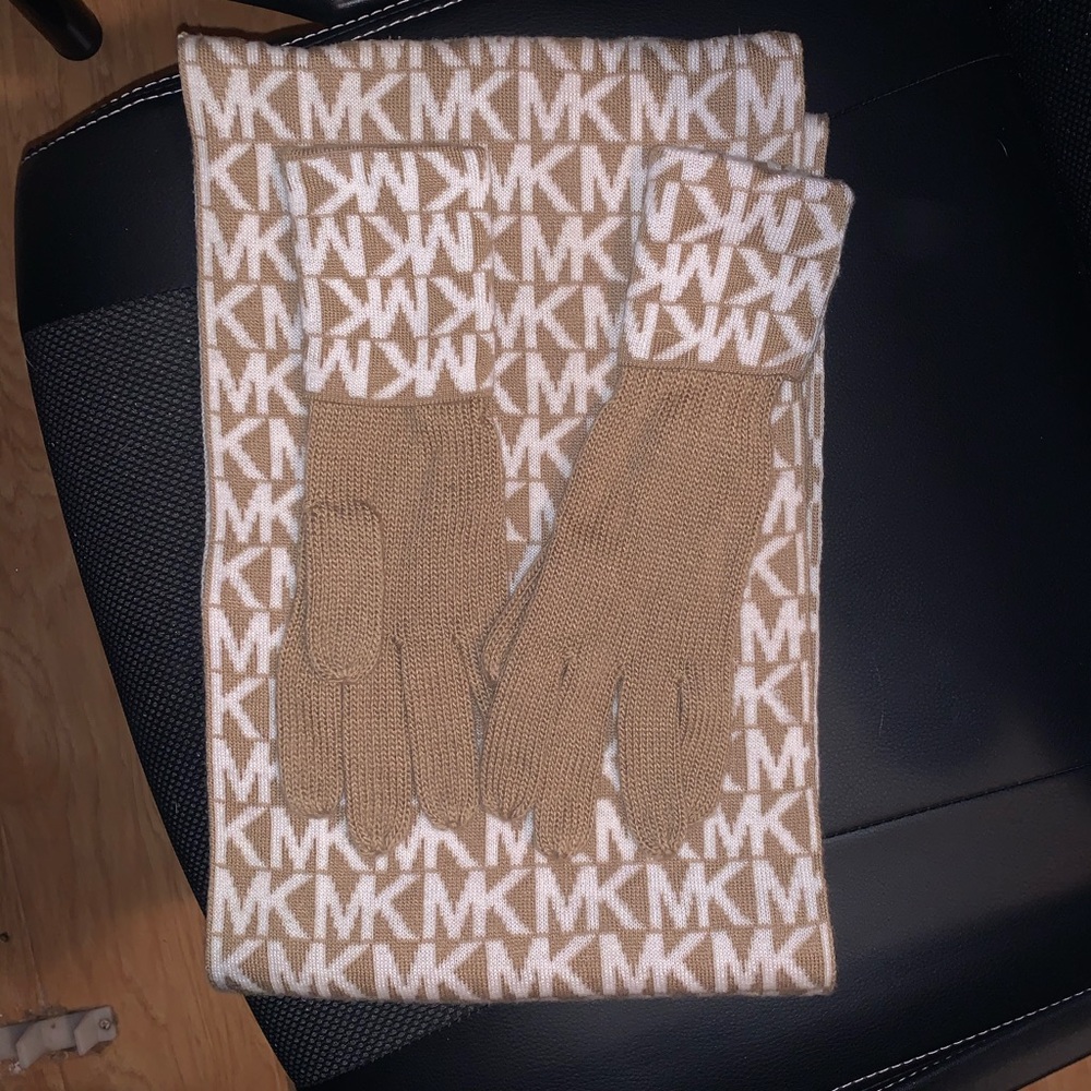 Michael Kors infinity scarf and matching gloves